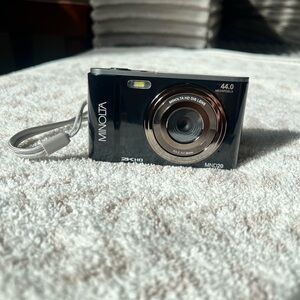 Minolta MND20 Black Digital Camera